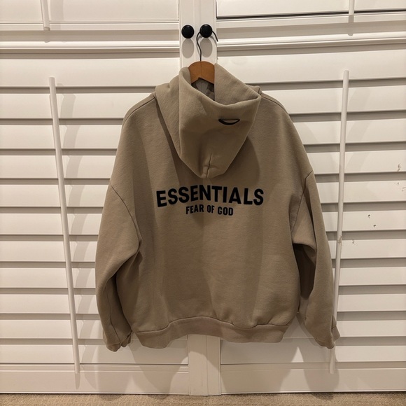Fear of God Essentials Taupe Beige Logo Hooded Sweatshirt Hidden Pockets Size M - Picture 2 of 10